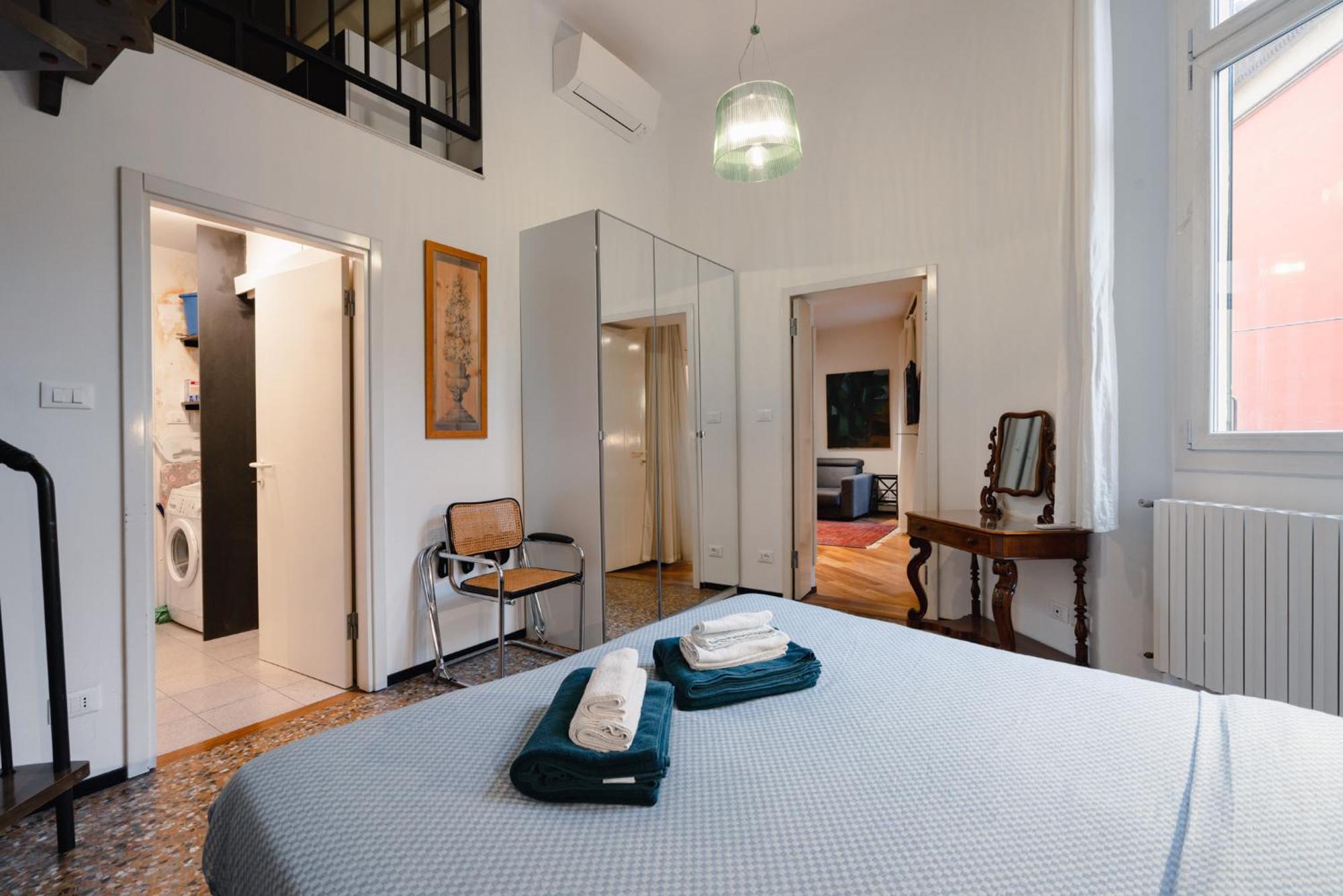 Palazzo Rialto Antique Apartment Болоня Екстериор снимка
